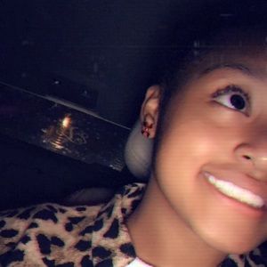 Meet your Posher, Lisa marie